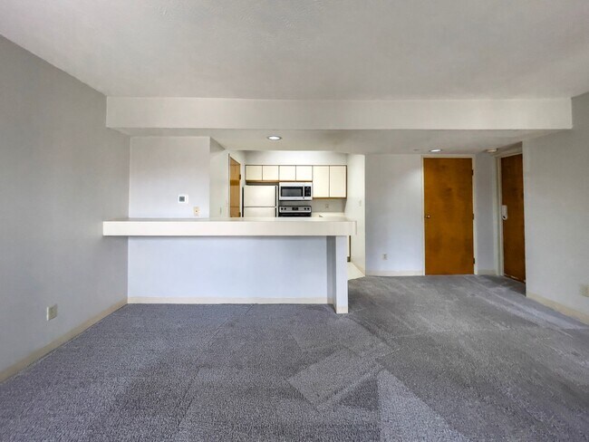 Photo - Close to Campus Unit 2