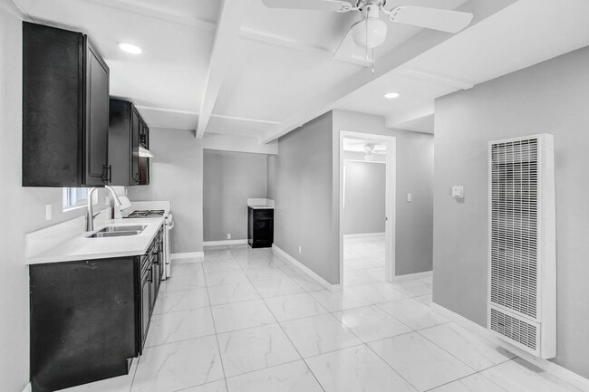 Photo - 5885 Picker St Unit B