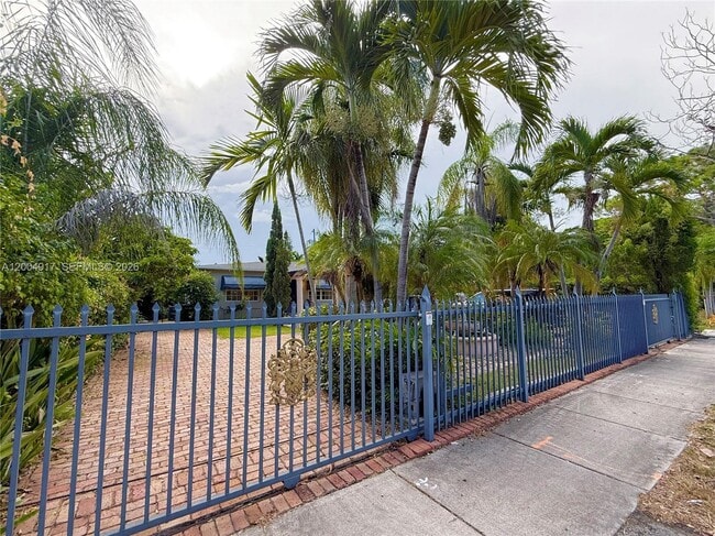 Photo - 3030 SW 57th Ave