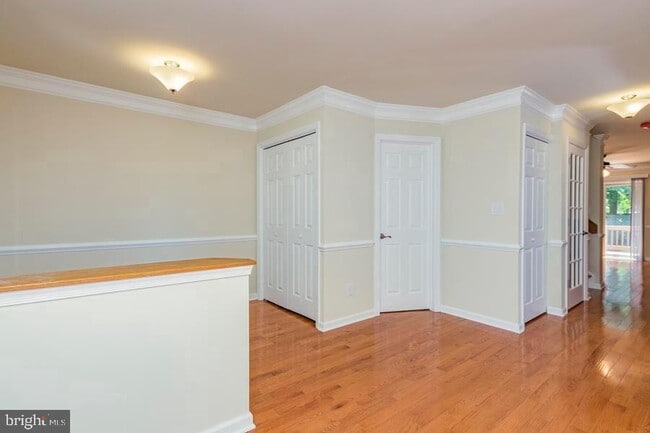 Photo - 20 Exeter Ct