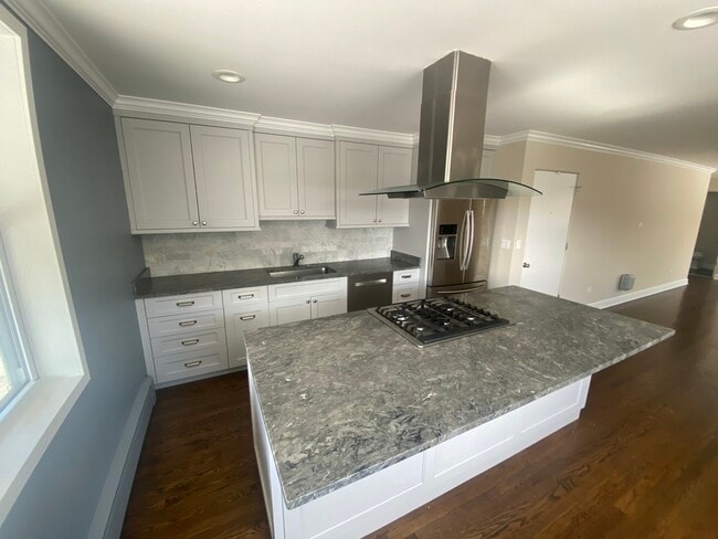 Photo - 5240 W Belmont Ave Unit 2