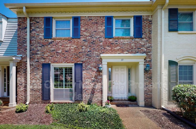 Photo - 8207 Sawyer Brown Rd