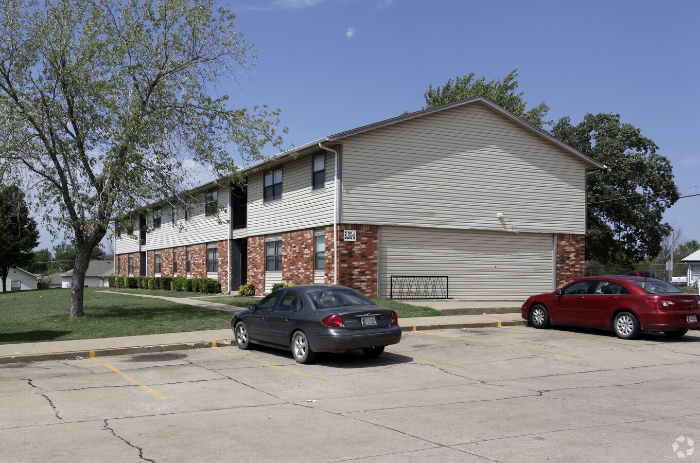 Photo - Bristow 800 Kelly Apartments
