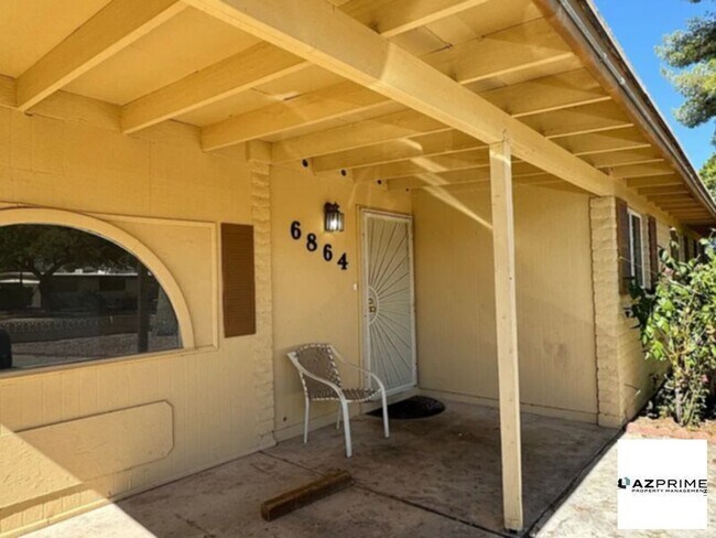 Building Photo - Spacious 5-Bedroom Home in East Tucson