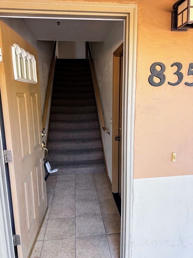 Photo - 835 H St Unit 1