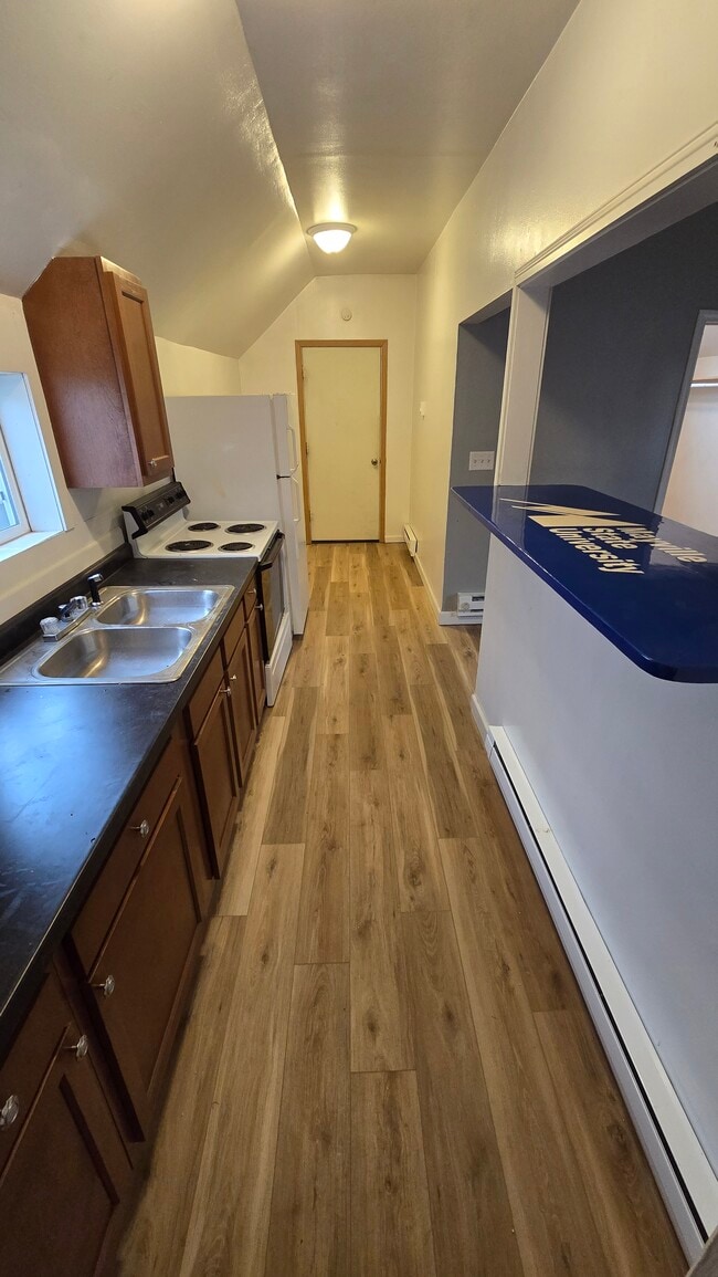 Building Photo - 37 1st Ave SE Unit 4
