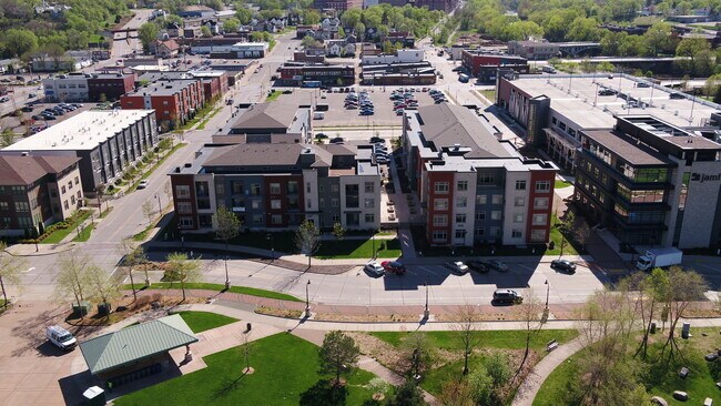Photo - Riverfront Terrace Apartments Unit 231-208
