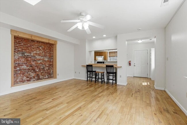 Photo - 1347 S 6th St Unit 2