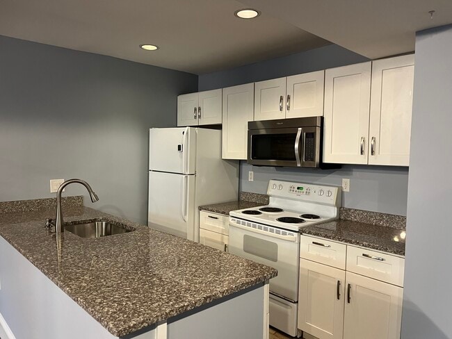 Photo - 2015 Columbia Rd NW Unit #1