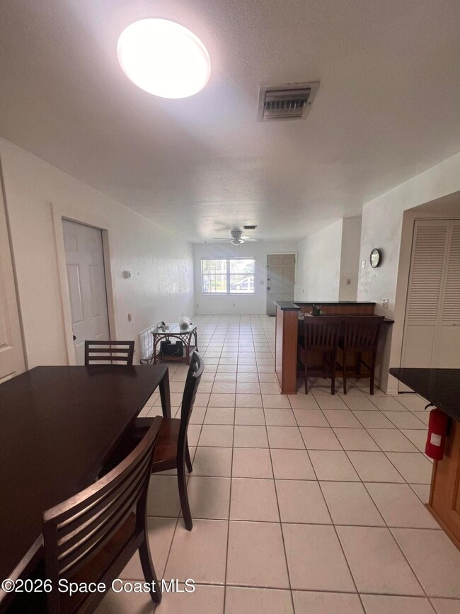 Photo - 2407 Lakeview Dr