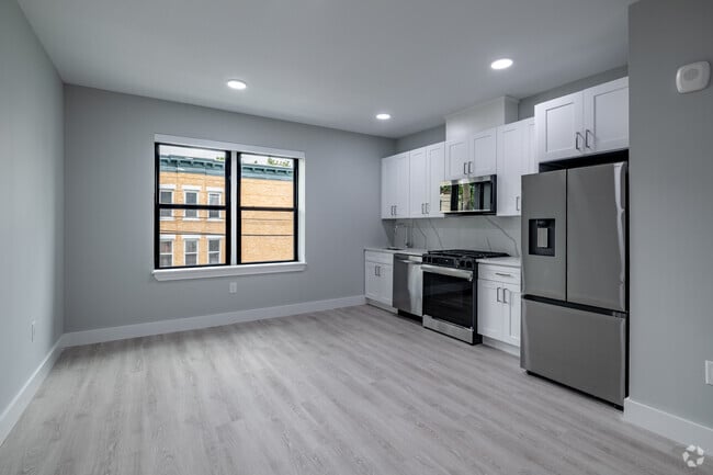 Interior Photo - 22 Fleet St Rental