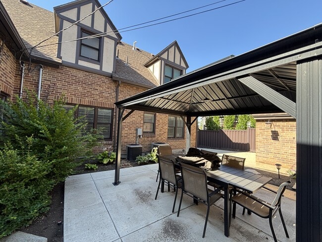Photo - 77 Hillside Ave