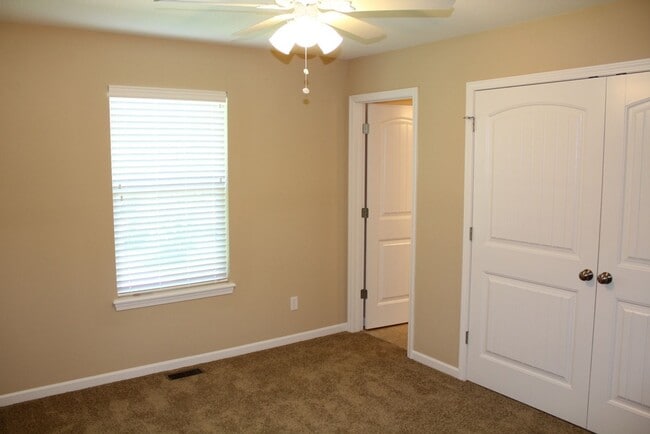 Photo - 1407 Windsor St Unit 102