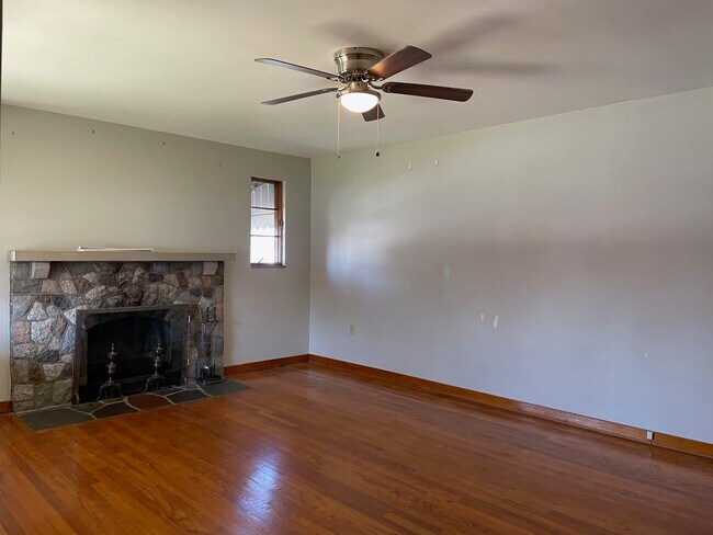 Photo - 4517 Lincoln Ave