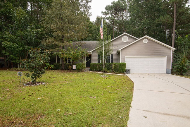 Photo - 174 Live Oak Dr