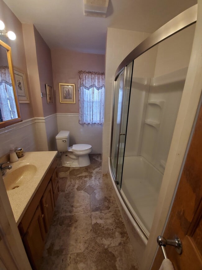 Photo - 17 Holman St