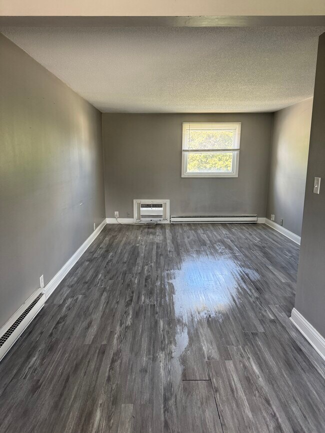 Photo - 302 E Mefford St Unit 301A E. Highland Ave.