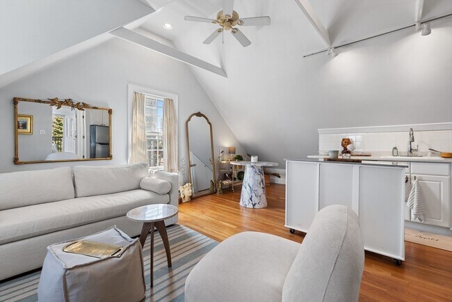 Photo - 3 Circle St Unit 3