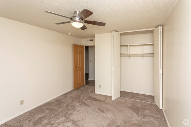1HAB, 1BA - 631 ft²