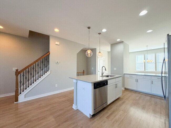 Photo - 6623 Perry Creek Rd