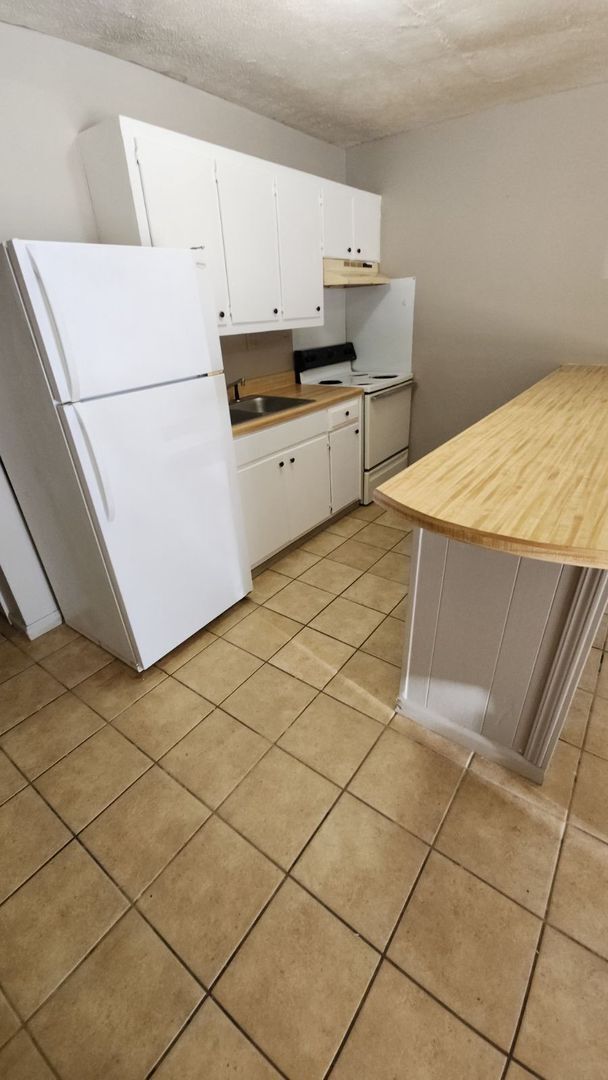 Photo - Monthly Paid Rent Unit 5