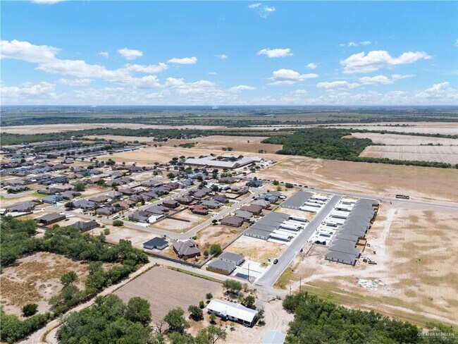 Photo - 7 7th St Unit 0