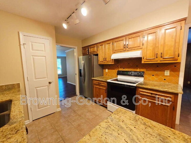 Photo - 833 General George Patton Dr