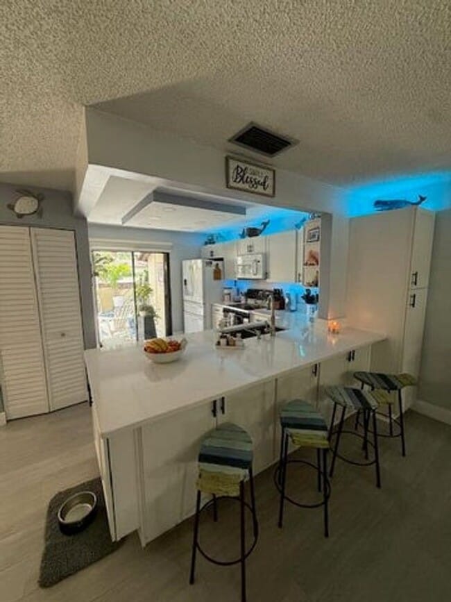 Building Photo - 131 Manchineel Ct