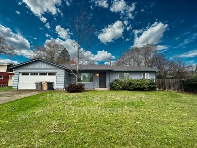 Building Photo - 1930 NW Kings Blvd