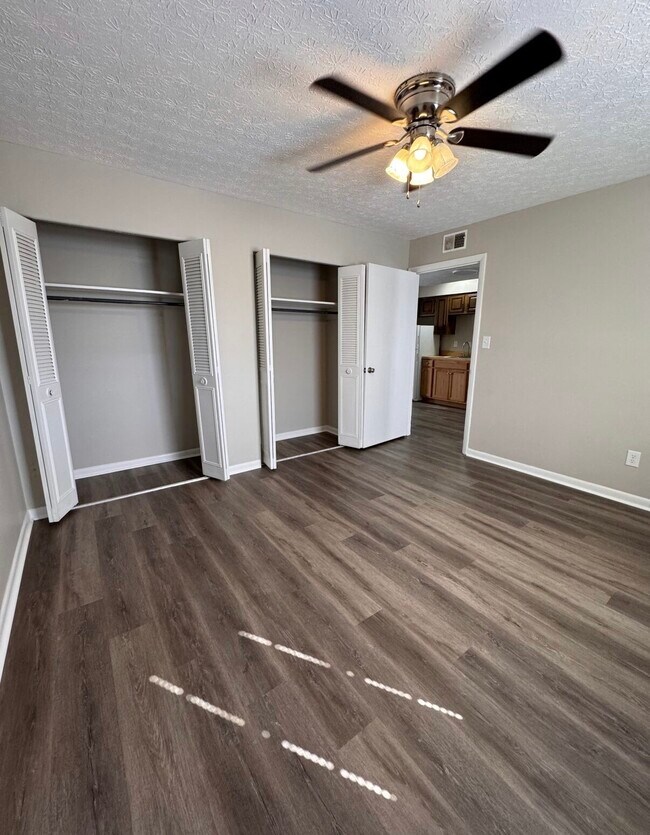 Photo - 4818 S 3rd St Unit 2