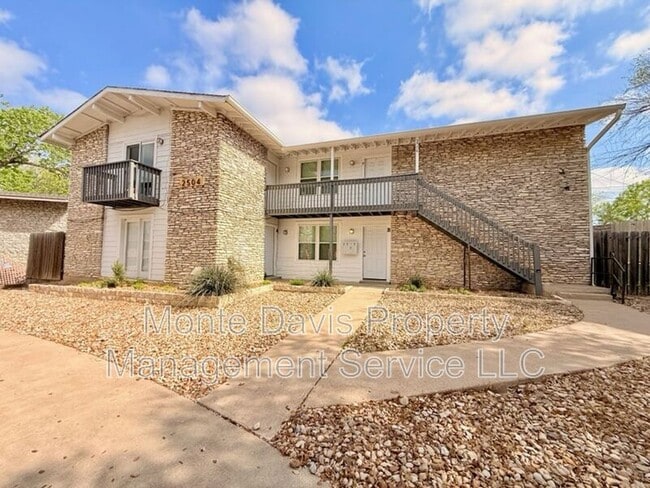 Photo - 2504 Manor Cir Unit A