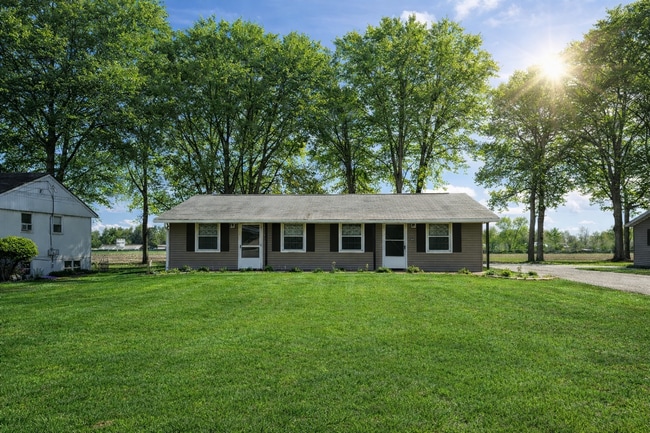 Building Photo - Cloverdale Ave Unit 619 Cloverdale Ave