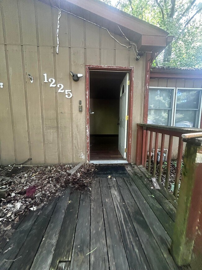 Photo - 1225 East Dr