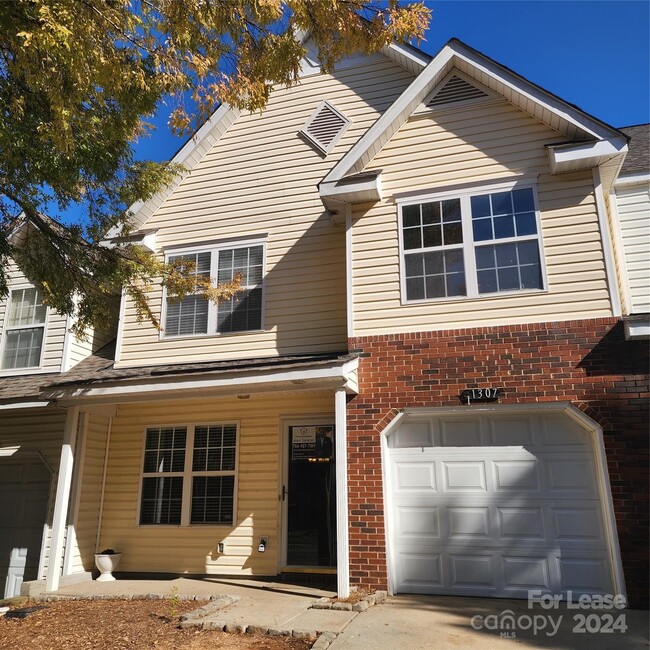 Photo - 11307 Stone Trail Rd Townhome