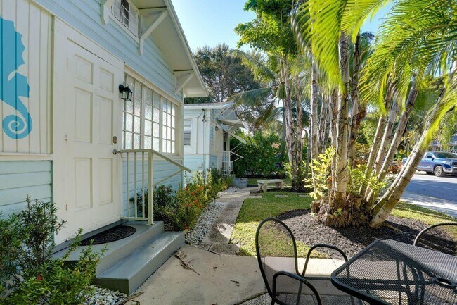 216 S M St Unit 2