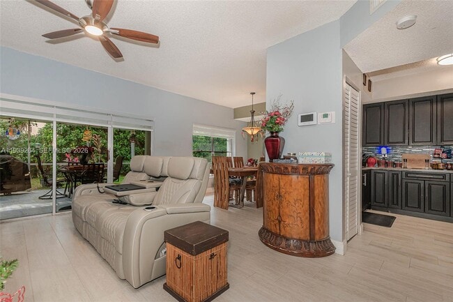 Photo - 8340 NW 191st Ln