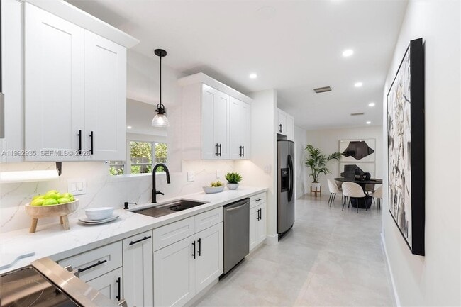 Photo - 1341 SW 10th St