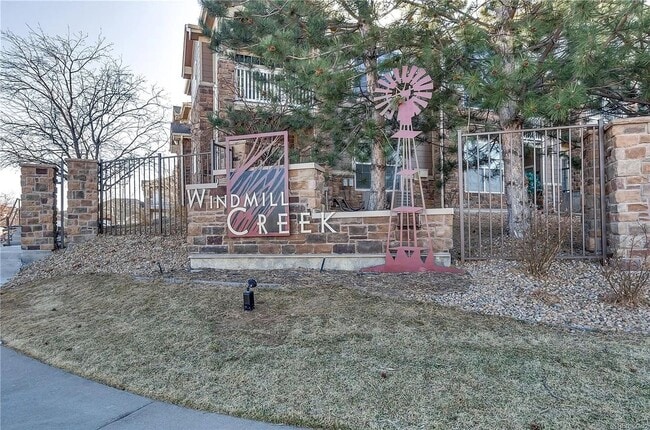 Building Photo - Maintenance Free Englewood Condo