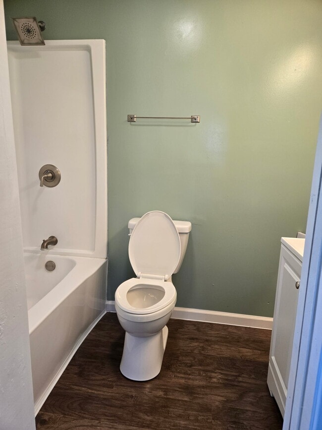 Photo - 28 Edgemont Dr