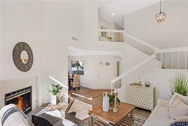 Photo - 1 Sandalwood Unidad 10