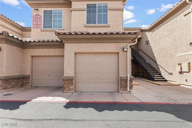 Building Photo - 4725 Basilicata Ln Unit 202