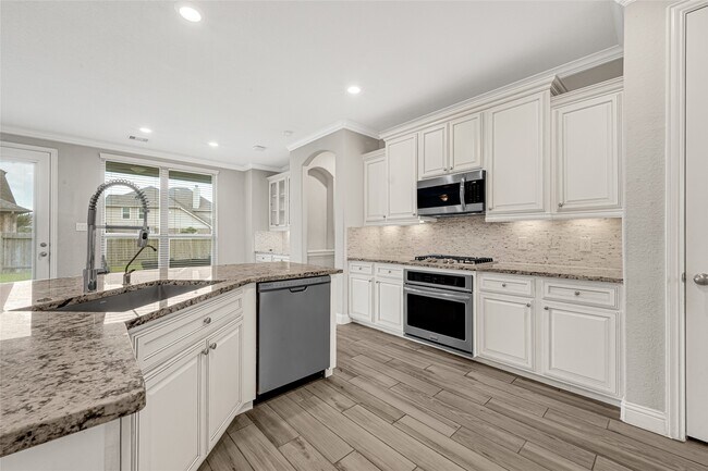 Photo - 7346 Enchanted Island Ln