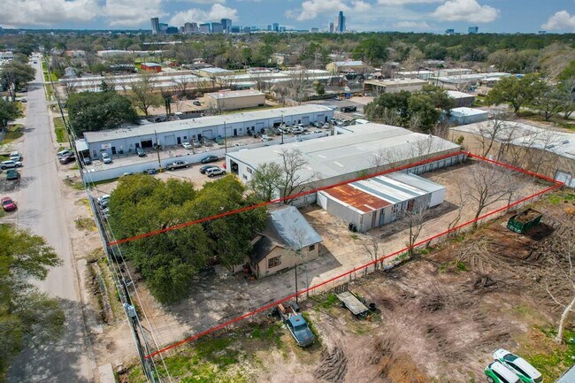 Photo - 1637 Oak Tree Dr