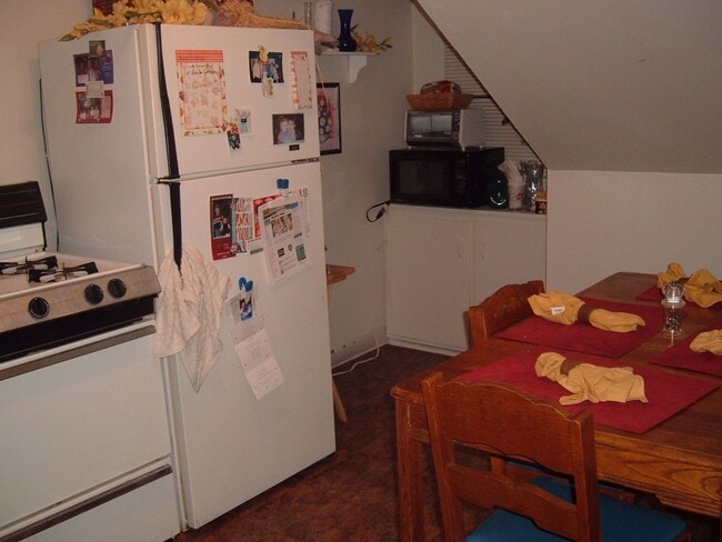 Photo - 709 Bluemont Ave Unidad C