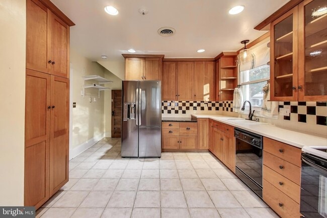 Photo - 19 Maryland Ave