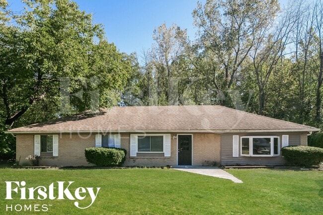 Building Photo - 5779 N Alton Ave