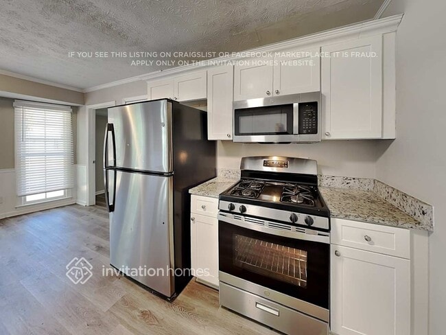 Photo - 562 Rollingwood Dr