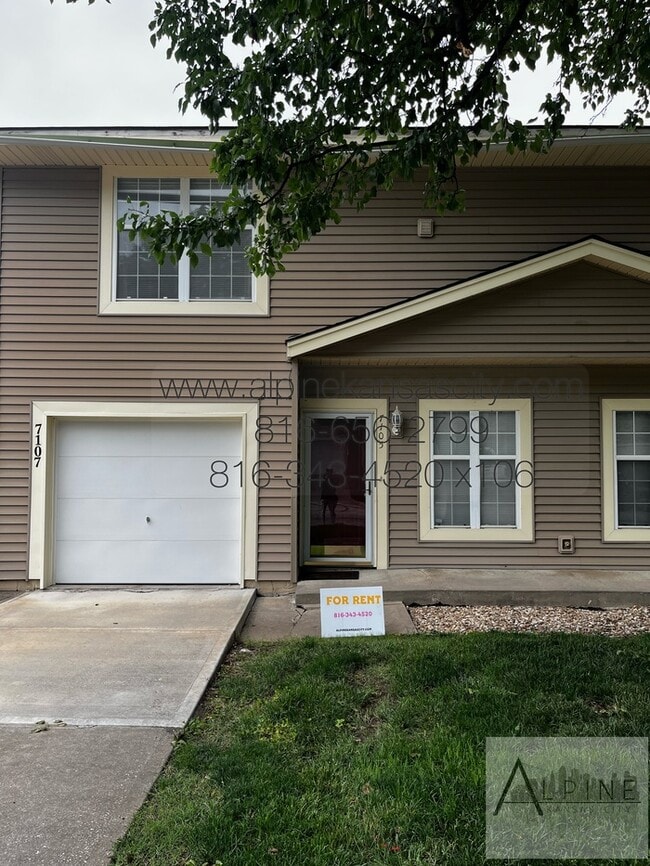 Photo - Spacious, Garage, Vouchers Considered!