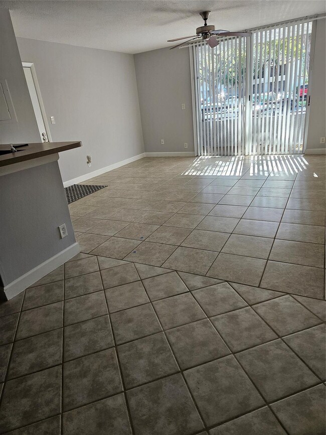 Photo - 641 Lyons Rd Unit 11105