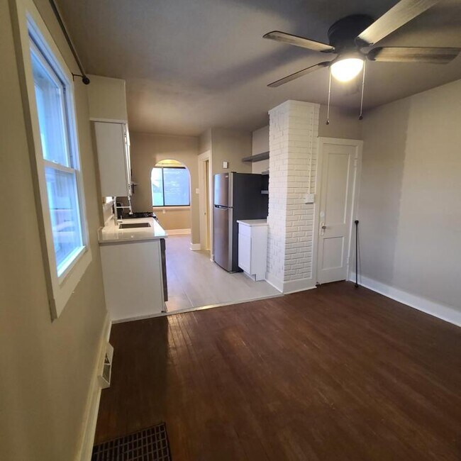 Photo - 317 Dunnwood Dr